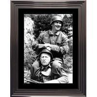 Affiche encadrée Noir et Blanc: La grande vadrouille - De Funes , Bourvil - 50x70 cm (Cadre Tucson)